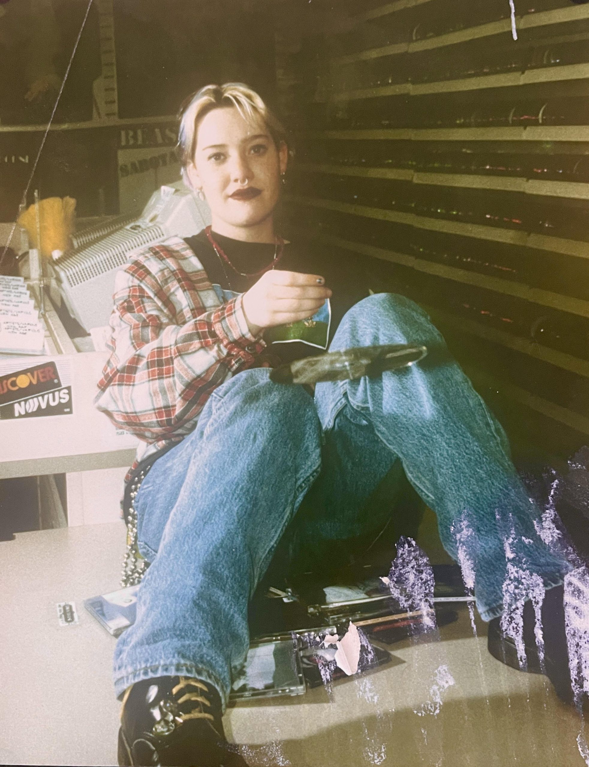 30 Photos Show What the World Looked Like in the 1990s – Garlic Soda