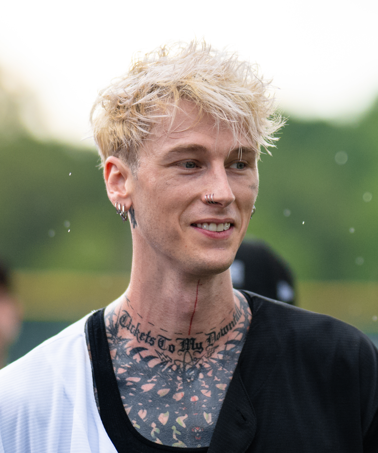 30 Celebrities who were once homeless – Garlic Soda