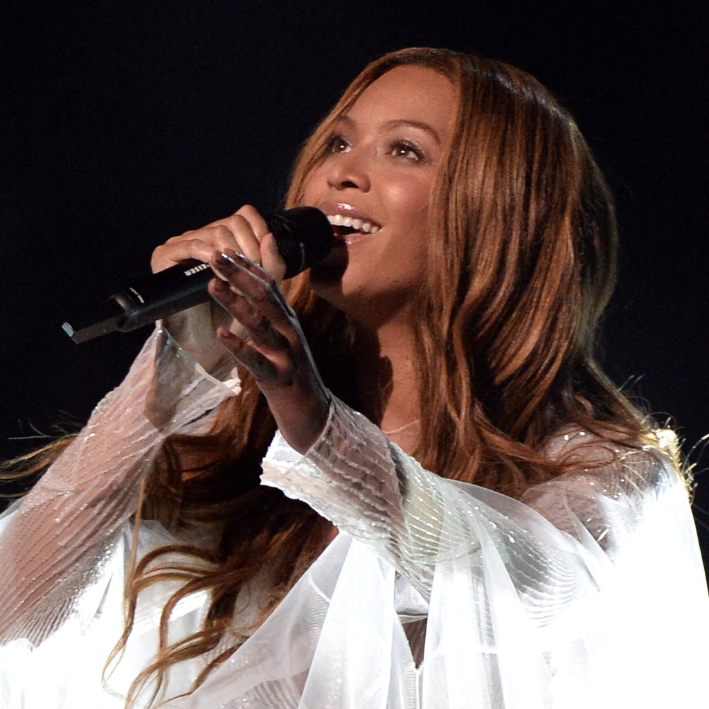 These 30 singers have arguably the best voices of all time – Garlic Soda