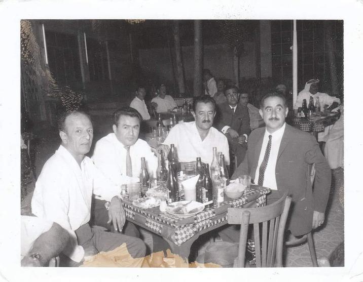 28 Pictures That Show Iran Before The Revolution – Garlic Soda