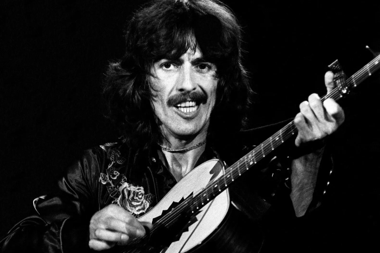 30 Guitarists Often Considered Among the Greatest of All Time – Garlic Soda